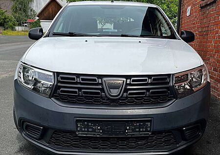Dacia Sandero TÜV NEU, Euro 6, 2HD, Winterreifen, Navi