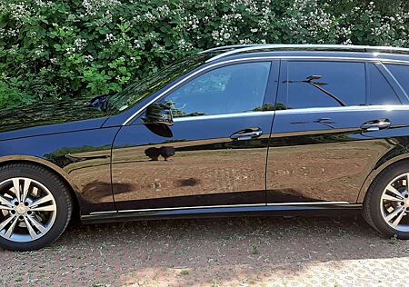 Mercedes-Benz E 250 T BlueTEC 9G-TRONIC Avantgarde