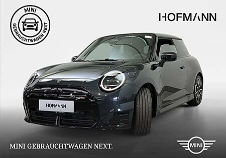 Mini Cooper SE John Cooper Works Trim