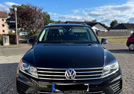 VW Touareg Volkswagen V6 TDI BMT/Start-Stopp Terrain Tech 4Motion