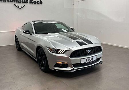Ford Mustang 2.3 COUPÉ MAXIMIERTES US-CAR-FEELING !!