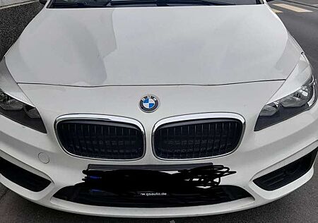 BMW 218