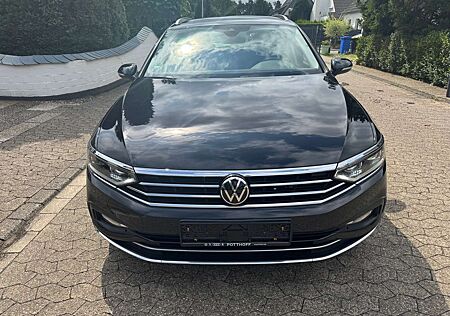 VW Passat Variant Volkswagen Elegance MATRIX LEDER NAVI GARANTIE 03/2027