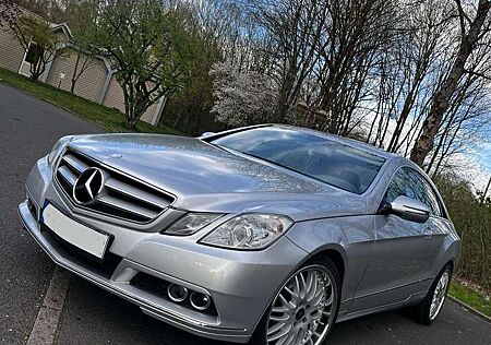 Mercedes-Benz E 250 Coupé Automatik Steuerkette Neu