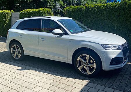 Audi Q5 40 TDI quattro S tronic design