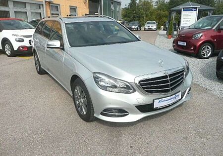 Mercedes-Benz E 220 T-Modell BlueTec ELEGANCE Comand AHK abn