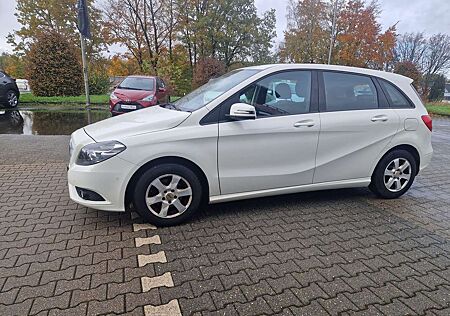 Mercedes-Benz B 180 CDI / d (246.212)