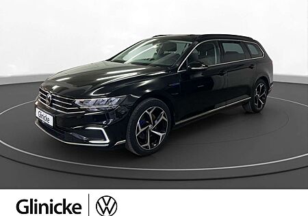 VW Passat Variant Volkswagen GTE AHK LED LM 18" Navi PDC+RFK A
