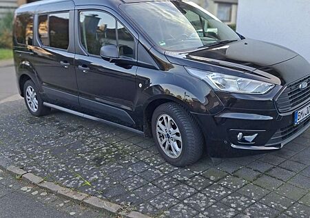 Ford Grand Tourneo