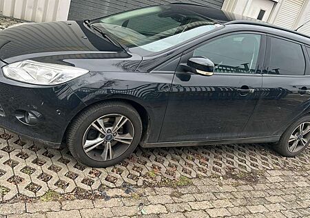 Ford Focus Turnier 2.0 TDCi DPF Aut. SYNC Edition