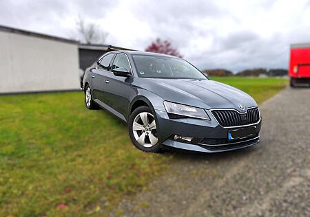 Skoda Superb gebraucht kaufen Skoda Superb Ambition