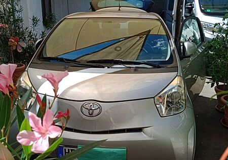 Toyota iQ 1.0 Multidrive