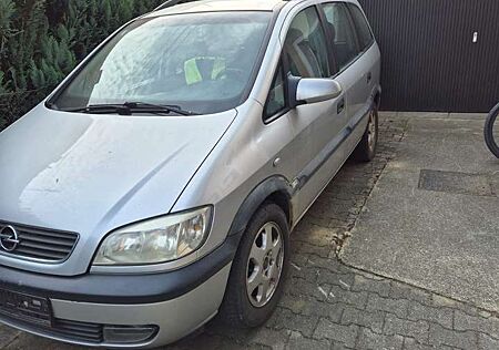 Opel Zafira 1.8 16V