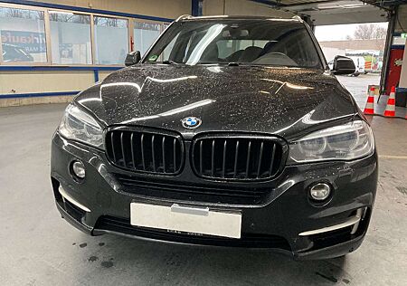 BMW X5 +xDrive30d