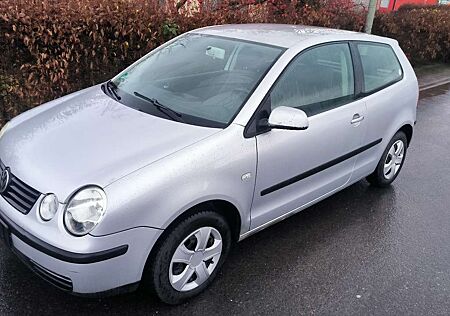 VW Polo Volkswagen Volkswagen 1.2 Comfortline TÜV NEU