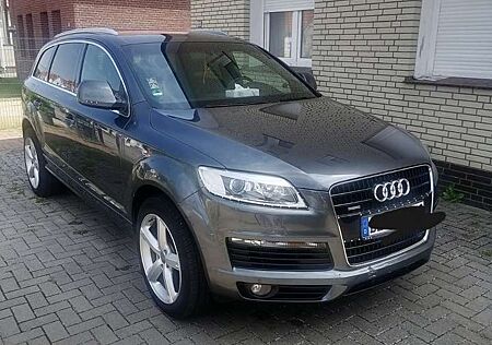 Audi Q7 3.0 TDI DPF quattro tiptronic
