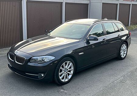 BMW 520 d F11 PANO AUTOMATIK XENON PDC 18 ZOLL