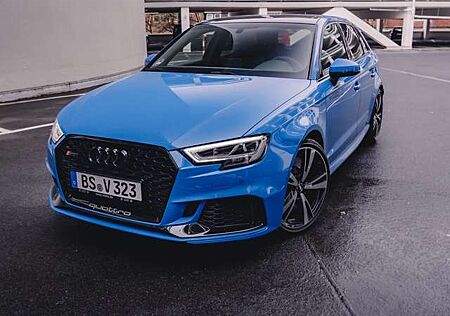 Audi RS3 2.5 TFSI quattro 280km/h