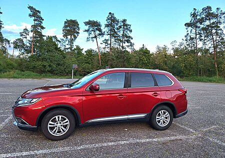 Mitsubishi Outlander 2.0 2WD