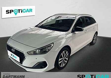 Hyundai i30 cw YES! Navi,RFK,SHZ,LHZ,Klimaautom.