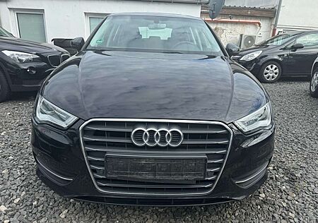 Audi A3 1.2 TFSI Sportback Attraction