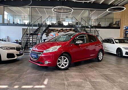 Peugeot 208 Style *Klima*Panoramadach*Touchsc*