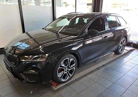 Skoda Octavia Combi RS Plus 4x4 2.0TDI DSG Matrix Navi