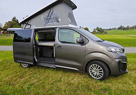 Peugeot Traveller Campervan mit Aufstelldach und zweitem Bett