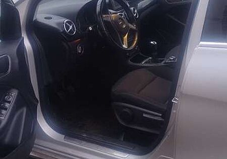 Mercedes-Benz B 180 NGT BlueEFFICIENCY
