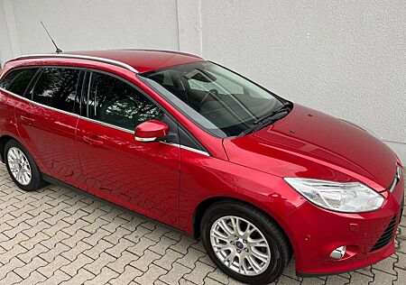 Ford Focus Turnier Titanium Xenon Navi Standheizung