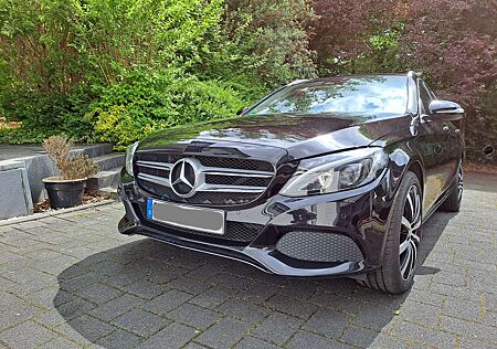 Mercedes-Benz C 220 (BlueTEC) d T Avantgarde