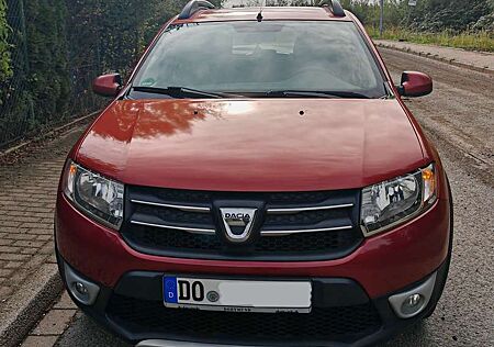 Dacia Sandero Stepway TÜV, Navi, PDC, Klima
