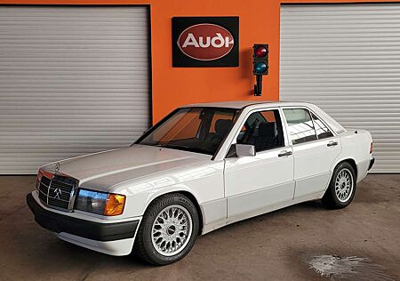 Mercedes-Benz 190 E *2.0*