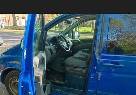 Mercedes-Benz Vito 111 CDI Lang Mixto (Lkw)
