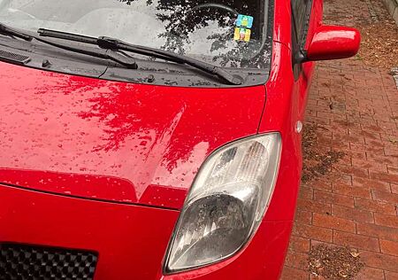 Toyota Yaris 1.0Sol