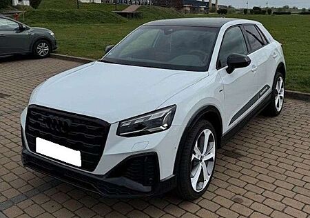 Audi Q2 35 TDI S tronic quattro S line AHK Pano Dach