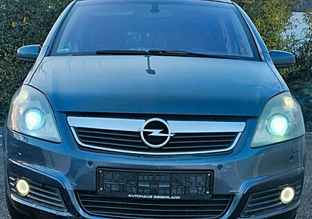 Opel Zafira Keyless Recaro Anhängerkuplung Kurvenlicht Panoram
