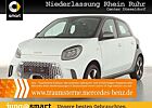 Smart ForFour EQ 60kWed passion SHZ Pano PDC+Kamera