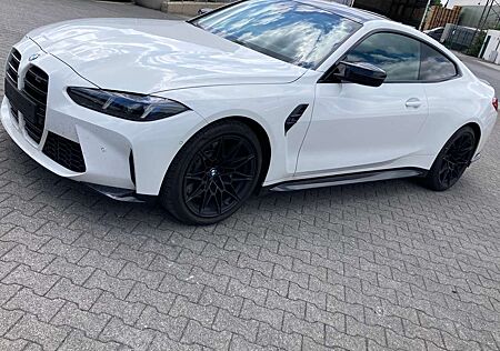 BMW M4 Competition M xDrive