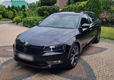 Skoda Superb Combi 2.0 TDI DSG SportLine