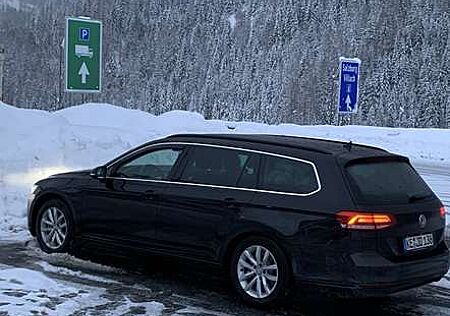 VW Passat Variant Volkswagen 2.0 TDI (BlueMotion Technology) Highline