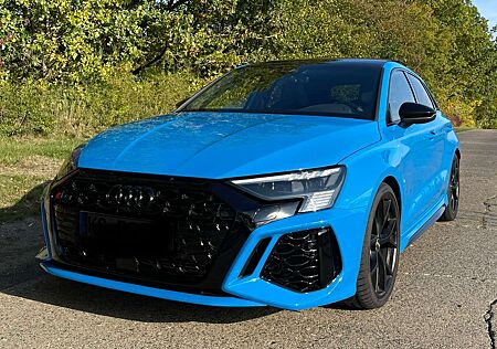 Audi RS3 TFSI Sportback quattro S tronic