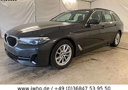 BMW 520 LED CockpitProf Vollleder Navi+ DAB Tempo17"