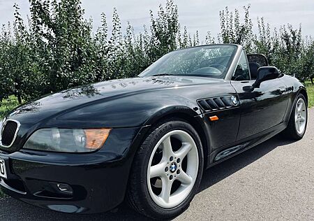 BMW Z3 Roadster 1.8 Cabrio Top Zustand mit neuem TÜV