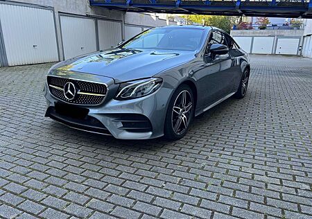 Mercedes-Benz E 200 AMG~19“~AHK~Pano~MB 100 Garantie~Navi~Widescreen