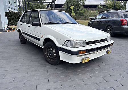 Toyota Corolla 12 V DX