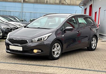 Kia XCeed Ceed SW / cee'd SW 1.6 CRDI*Klima*Alu*Sitzheizung*+Winterreifen