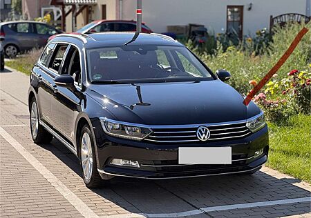 VW Passat Variant Volkswagen 2.0 TDI SCR DSG Highline