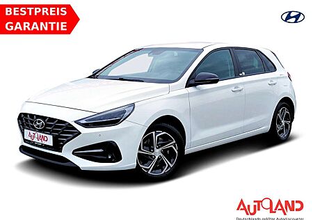 Hyundai i30 1.5 Intro LED Navi Sitzheizung Tempomat