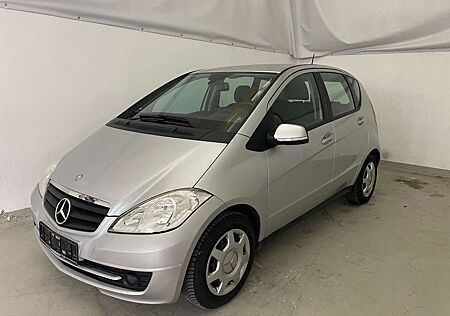Mercedes-Benz A 180 A -Klasse Shz Gra BT